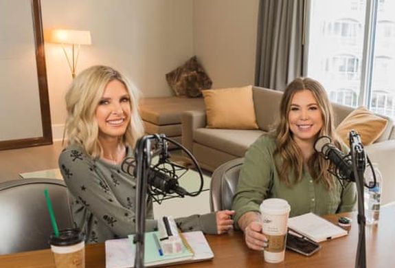 Lindsie Chrisley's Journey in Podcasting and Entrepreneurship